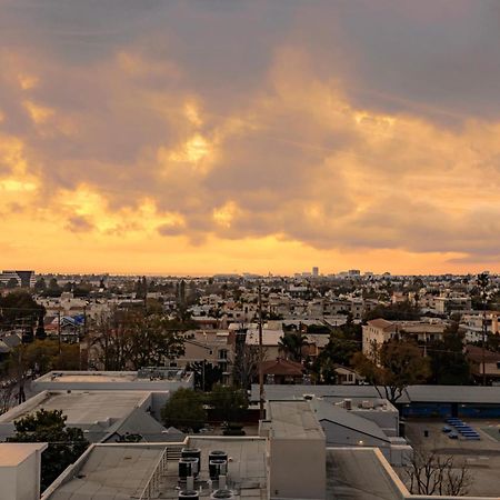 Stylish Coliving Suite W Walk In Closet Near Ucla Los Angeles Dış mekan fotoğraf