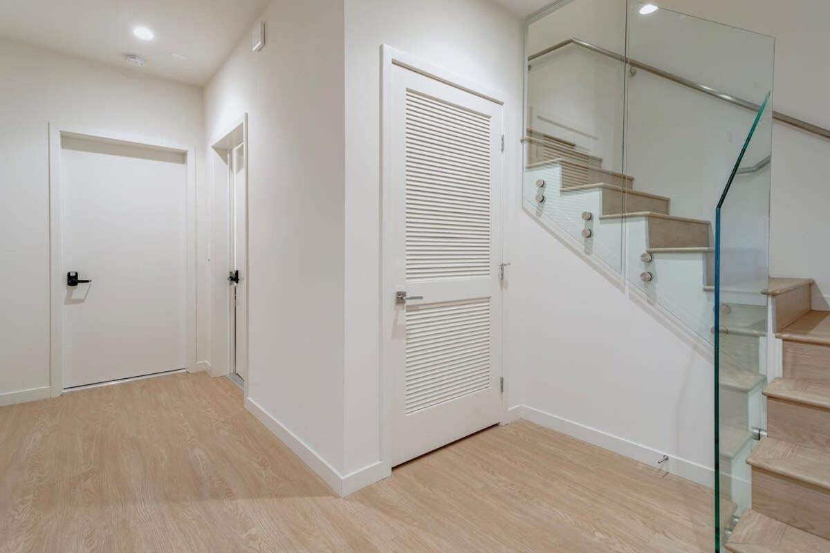 Stylish Coliving Suite W Walk In Closet Near Ucla Los Angeles Dış mekan fotoğraf